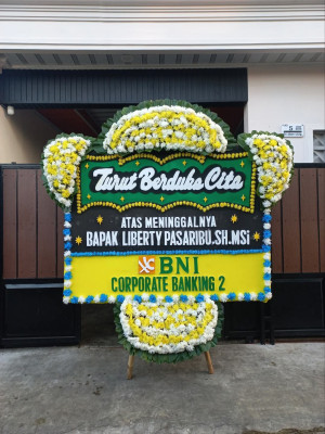 Papan Bunga Duka di Peukan Baro